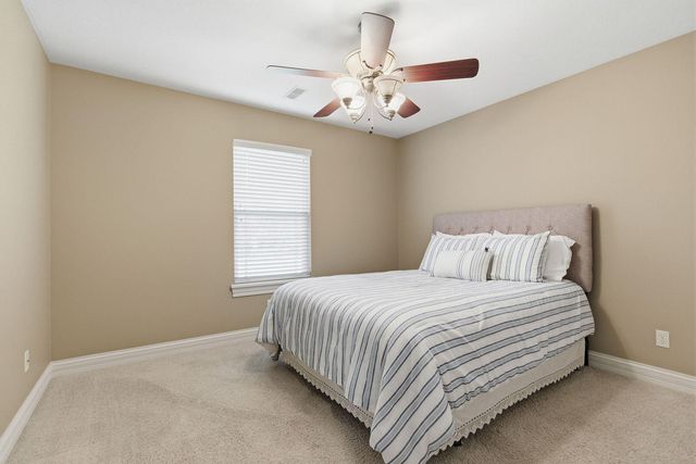 5207 THORNBROOK PKY, Columbia, MO 65203