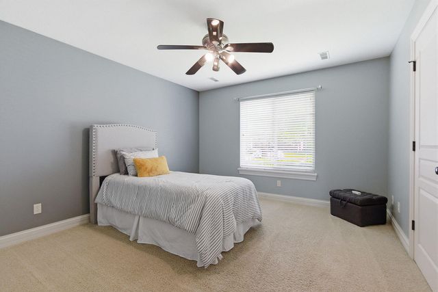 5207 THORNBROOK PKY, Columbia, MO 65203