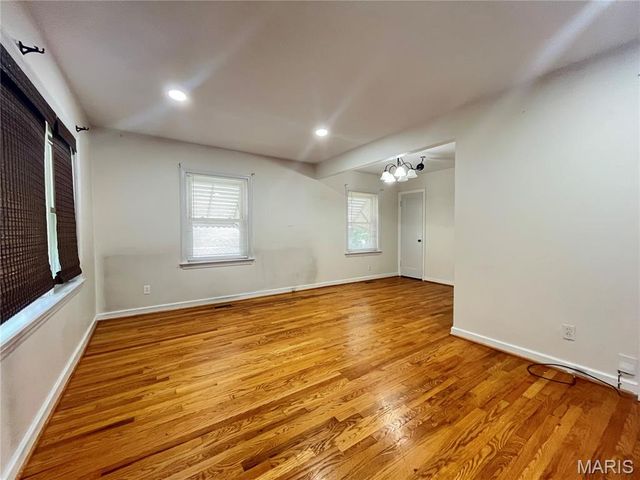 10521 Saint Philip Lane, St Ann, MO 63074
