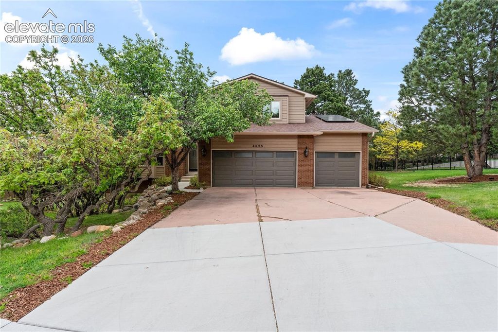 4325 Star Ranch Road, Colorado Springs, CO 80906