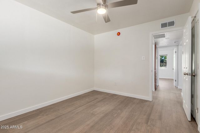 6813 E PINCHOT Avenue, Scottsdale, AZ 85251