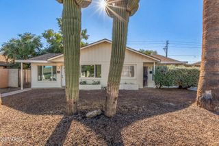 6813 E PINCHOT Avenue, Scottsdale, AZ 85251
