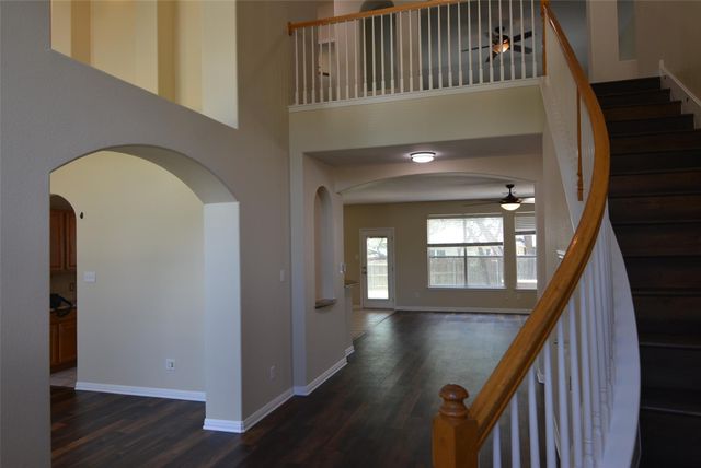 2400 Nan LN, Cedar Park, TX 78613