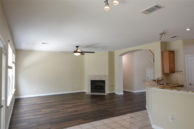 2400 Nan LN, Cedar Park, TX 78613
