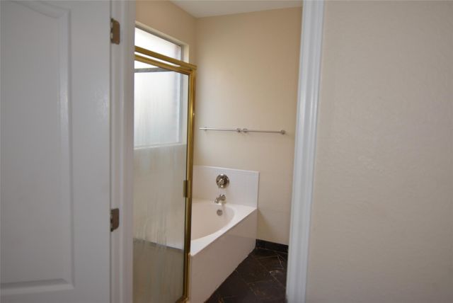 2400 Nan LN, Cedar Park, TX 78613