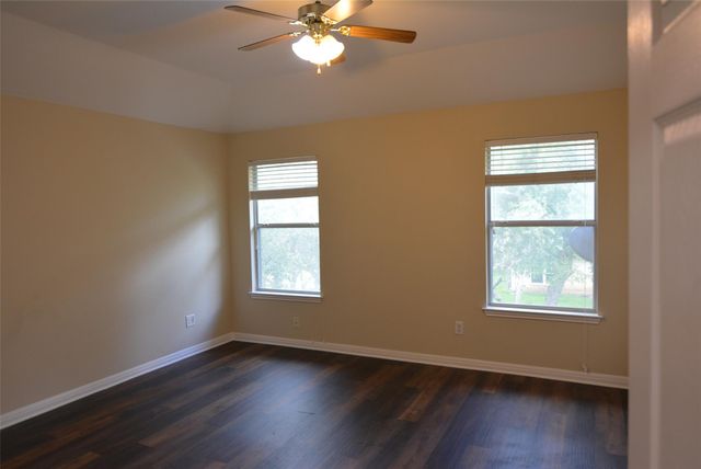 2400 Nan LN, Cedar Park, TX 78613