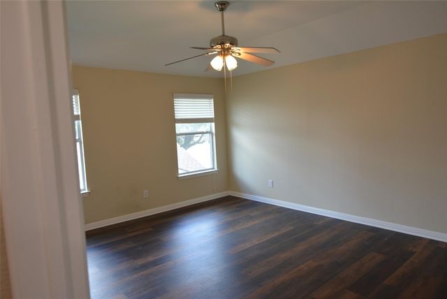 2400 Nan LN, Cedar Park, TX 78613