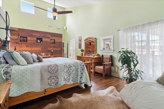 8910 San Fernando Way, Dallas, TX 75218