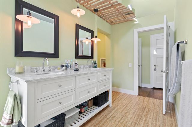 8910 San Fernando Way, Dallas, TX 75218