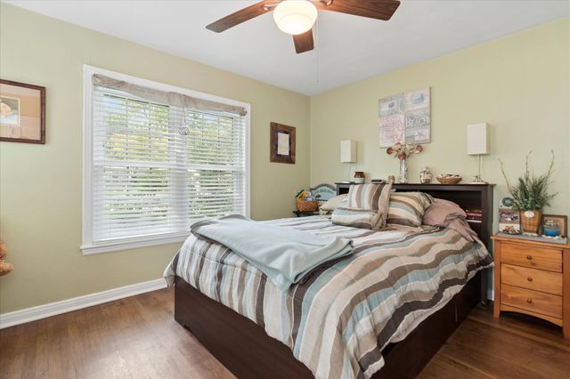 8910 San Fernando Way, Dallas, TX 75218