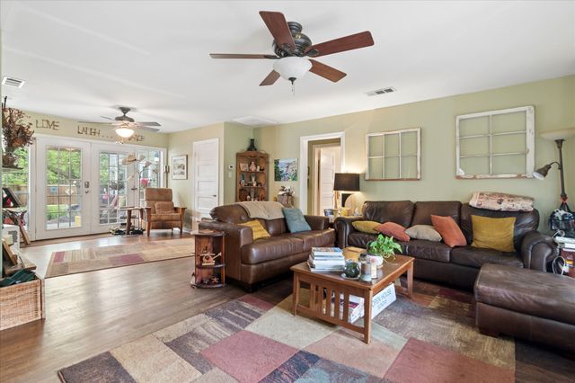 8910 San Fernando Way, Dallas, TX 75218