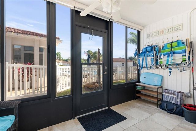 110 VISTA HERMOSA CIRCLE 106B, Sarasota, FL 34242