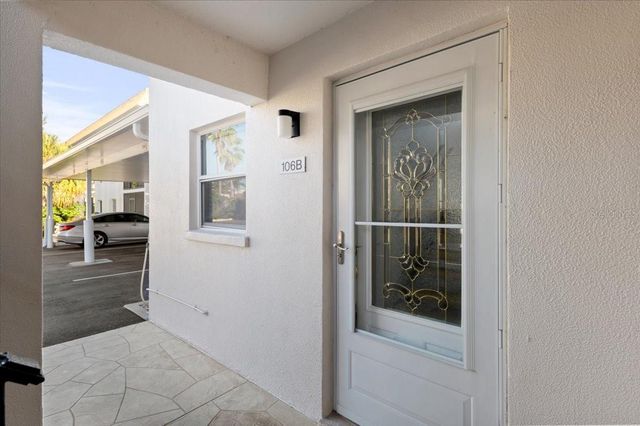 110 VISTA HERMOSA CIRCLE 106B, Sarasota, FL 34242