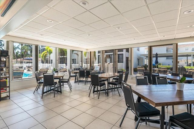 110 VISTA HERMOSA CIRCLE 106B, Sarasota, FL 34242