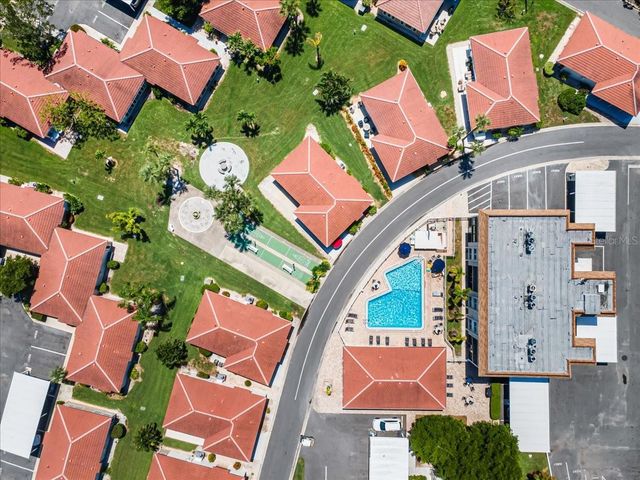 110 VISTA HERMOSA CIRCLE 106B, Sarasota, FL 34242