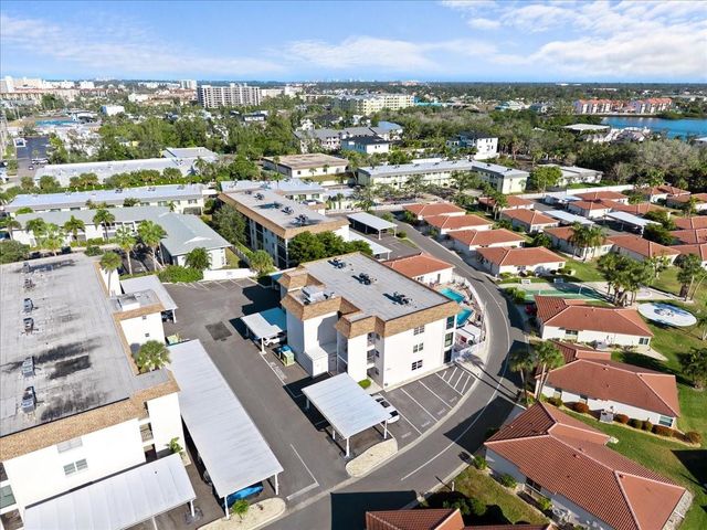 110 VISTA HERMOSA CIRCLE 106B, Sarasota, FL 34242