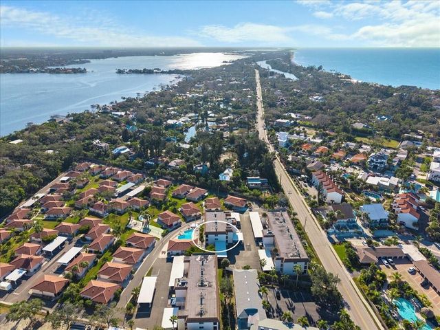 110 VISTA HERMOSA CIRCLE 106B, Sarasota, FL 34242