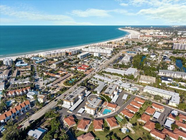 110 VISTA HERMOSA CIRCLE 106B, Sarasota, FL 34242