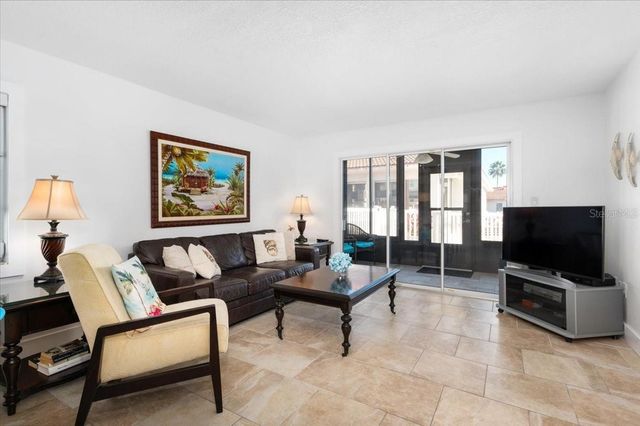 110 VISTA HERMOSA CIRCLE 106B, Sarasota, FL 34242