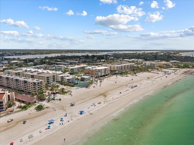 110 VISTA HERMOSA CIRCLE 106B, Sarasota, FL 34242