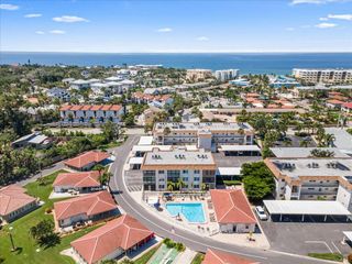 110 VISTA HERMOSA CIRCLE 106B, Sarasota, FL 34242