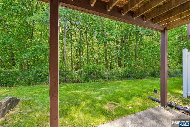 53 Woodledge Court, Rockaway Township, NJ 07866