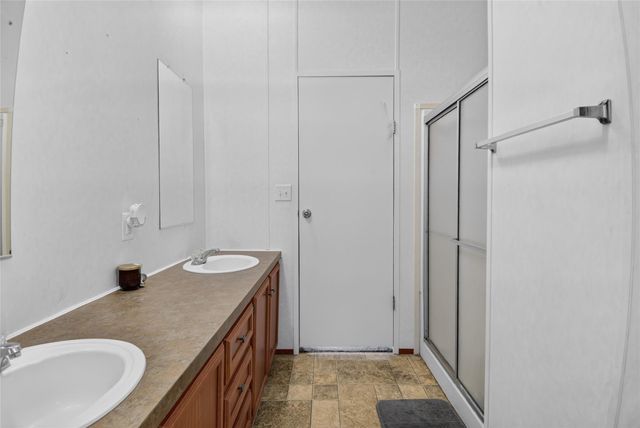351 County Road 454, Dayton, TX 77535