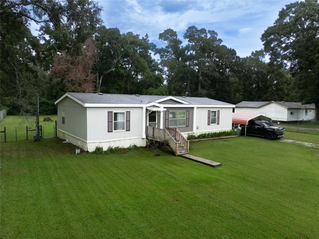 351 County Road 454, Dayton, TX 77535