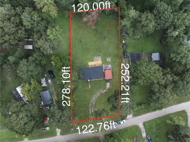 351 County Road 454, Dayton, TX 77535