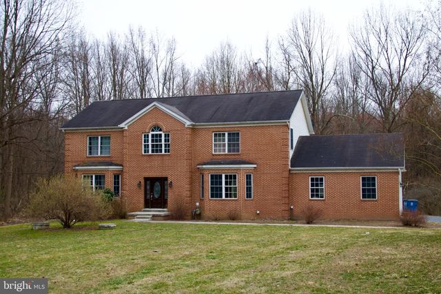 11601 WARREN LN, Fairfax, VA 22030