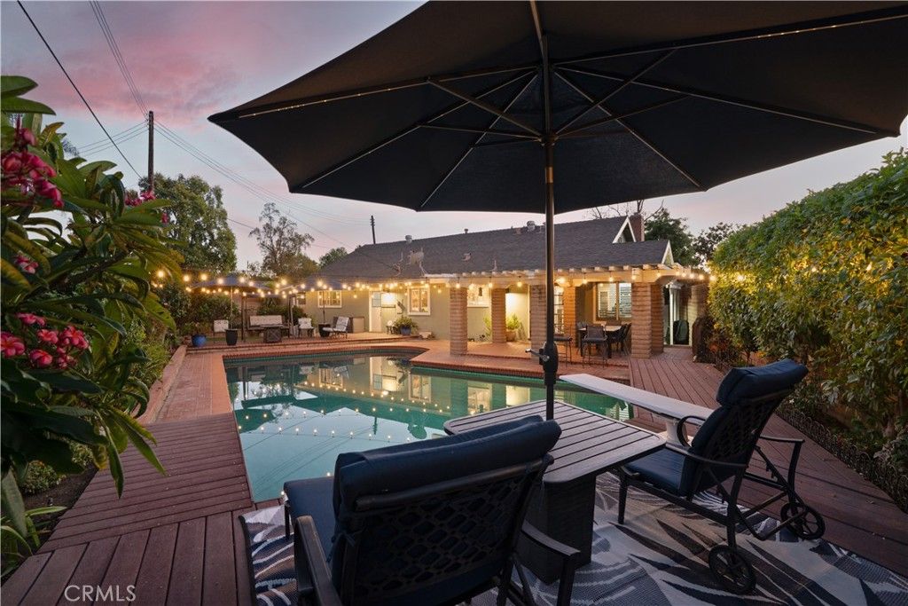 2817 Ridgewood, Santa Ana, CA 92705 — exterior