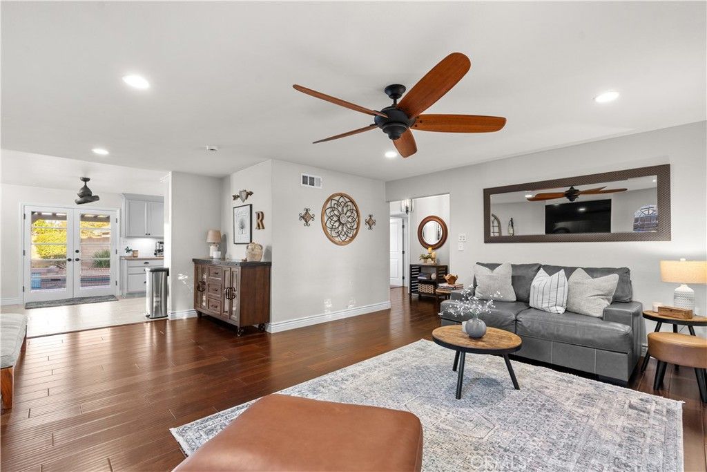 2817 Ridgewood, Santa Ana, CA 92705 — photo 5