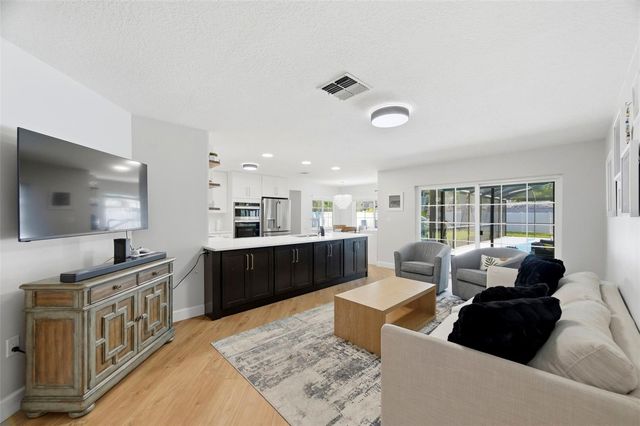 9667 123RD WAY, Seminole, FL 33772