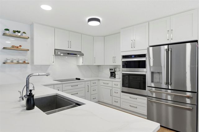 9667 123RD WAY, Seminole, FL 33772