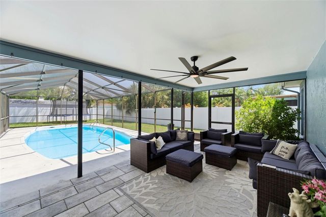 9667 123RD WAY, Seminole, FL 33772