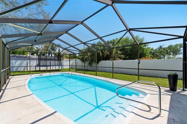 9667 123RD WAY, Seminole, FL 33772