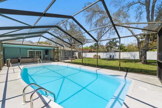 9667 123RD WAY, Seminole, FL 33772