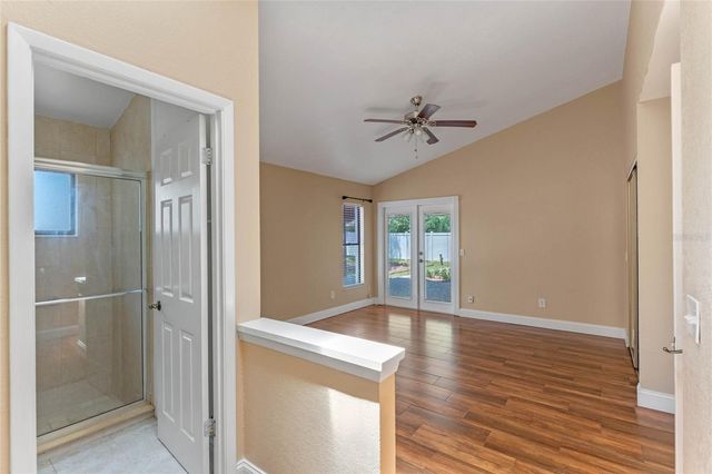 521 LAKESHORE CIRCLE, Lake Mary, FL 32746