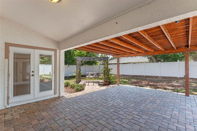 521 LAKESHORE CIRCLE, Lake Mary, FL 32746