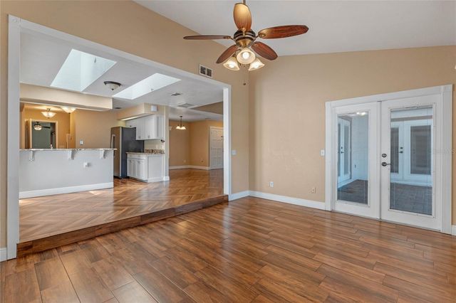 521 LAKESHORE CIRCLE, Lake Mary, FL 32746