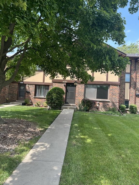 18W118 14th Street, Villa Park, IL 60181
