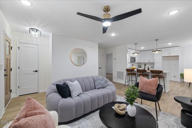 701 E Lavender Avenue, Durham, NC 27704