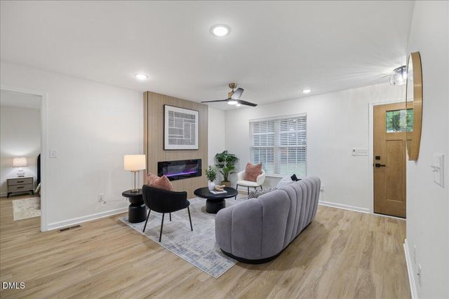 701 E Lavender Avenue, Durham, NC 27704