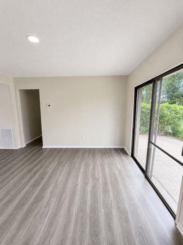 14531 Essendine Lane, Houston, TX 77045