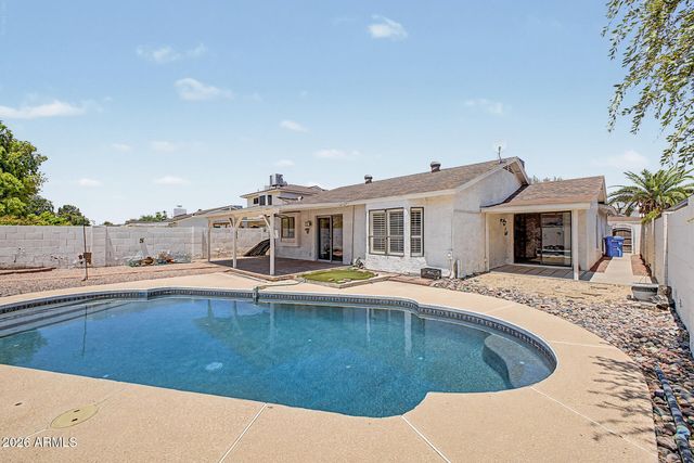 405 W SANDRA Terrace, Phoenix, AZ 85023