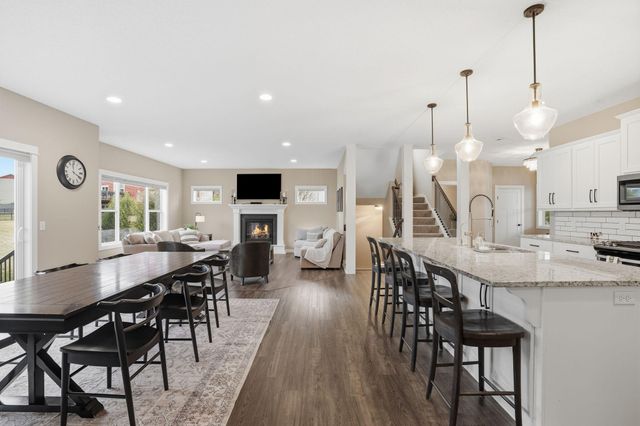 1860 White Pine Court, Stillwater, MN 55082