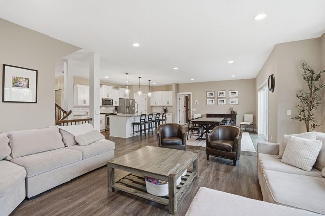 1860 White Pine Court, Stillwater, MN 55082