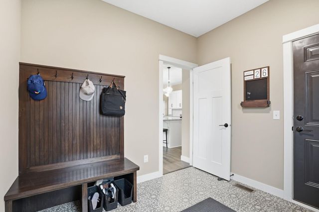 1860 White Pine Court, Stillwater, MN 55082