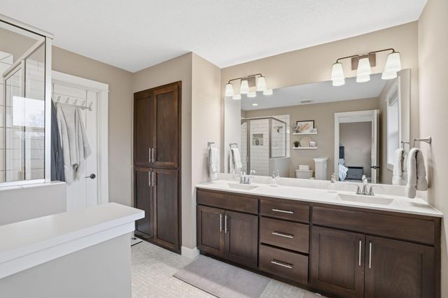 1860 White Pine Court, Stillwater, MN 55082