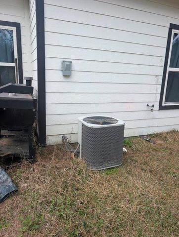 24888 Fm-787, Saratoga, TX 77585